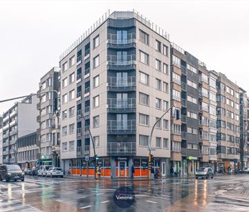 Handelsgelijkvloers Te huur Oostende