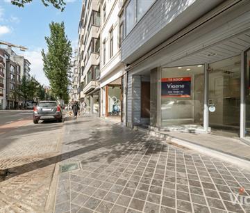 Handelsgelijkvloers Te huur Oostende