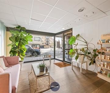 Handelsgelijkvloers Te koop Oostende