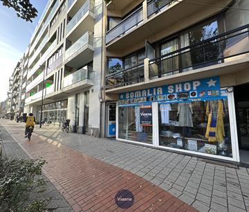 Handelsgelijkvloers Te huur Oostende